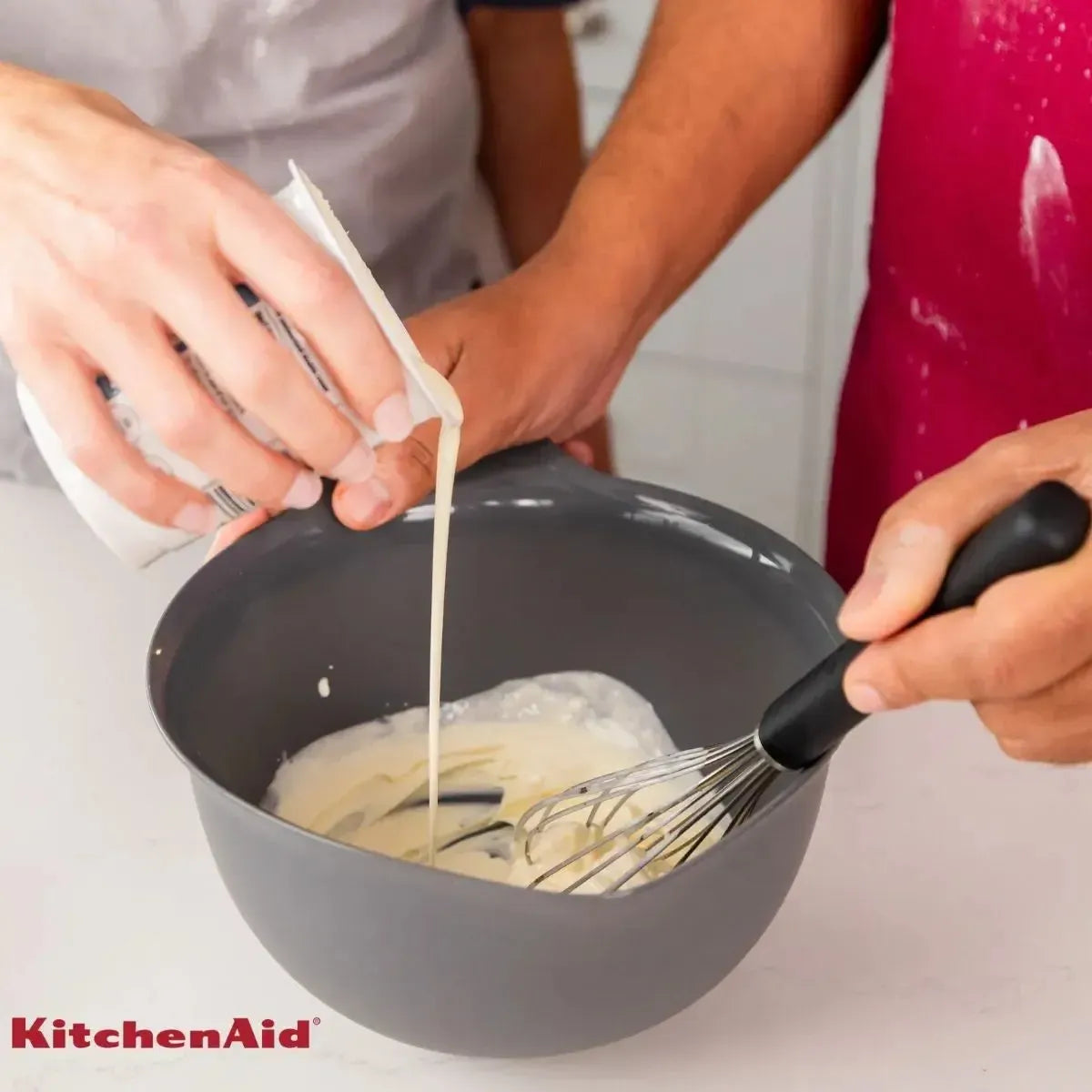 Batedor de Ovos Profissional Fouet Inox Preto KitchenAid