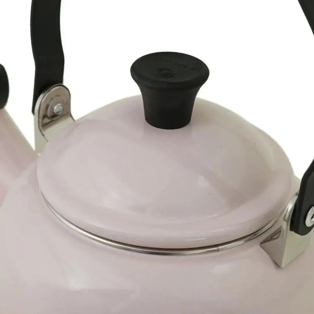 Chaleira Demi Aço Carbono Shell Pink 1,1L Le Creuset