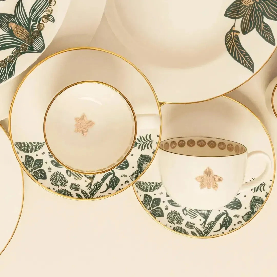 Conjunto com 6 Xícaras de Chá com Pires Porcelana Híbridos 250ml Strauss