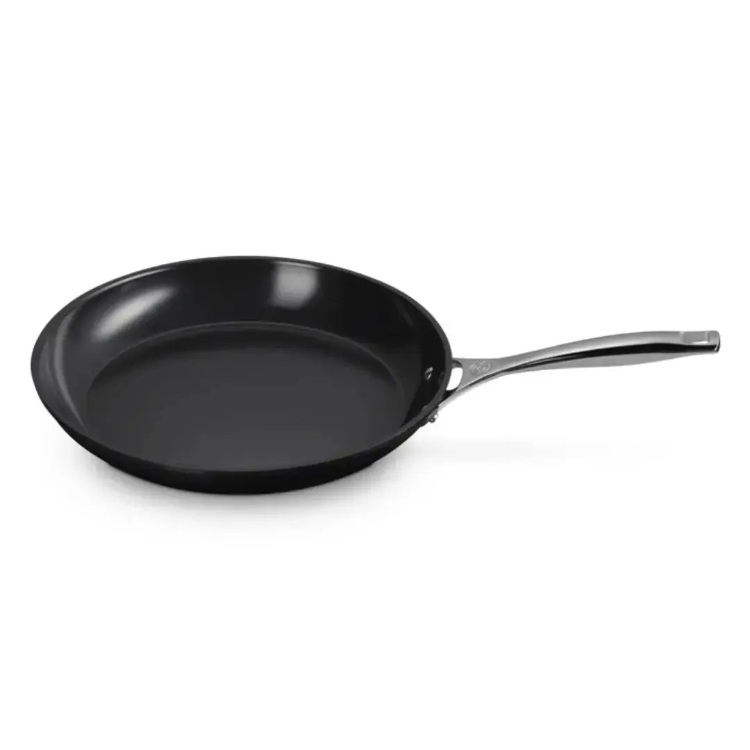 Frigideira Rasa Antiaderente 28cm ENSC Le Creuset