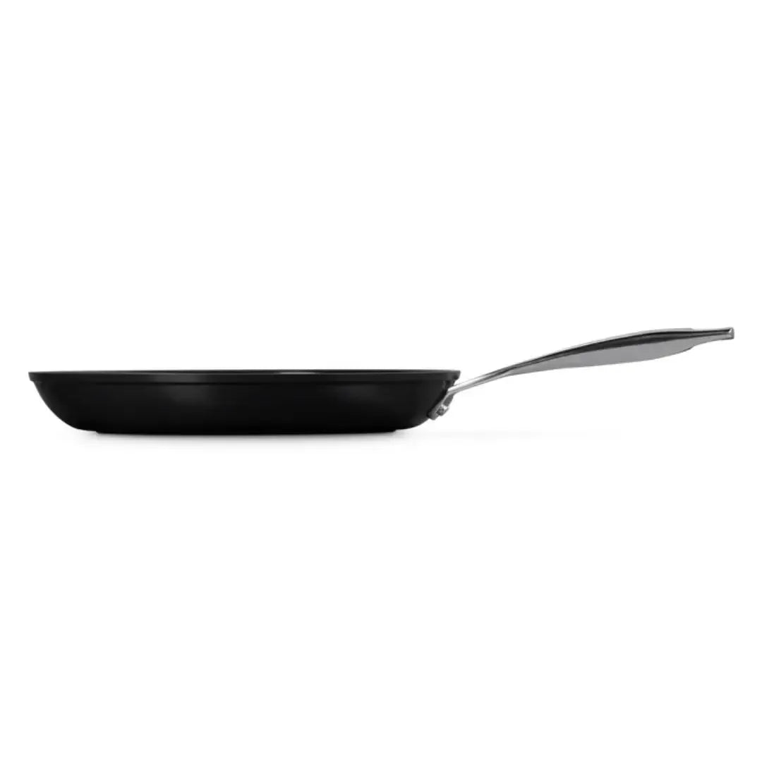 Frigideira Rasa Antiaderente 28cm ENSC Le Creuset