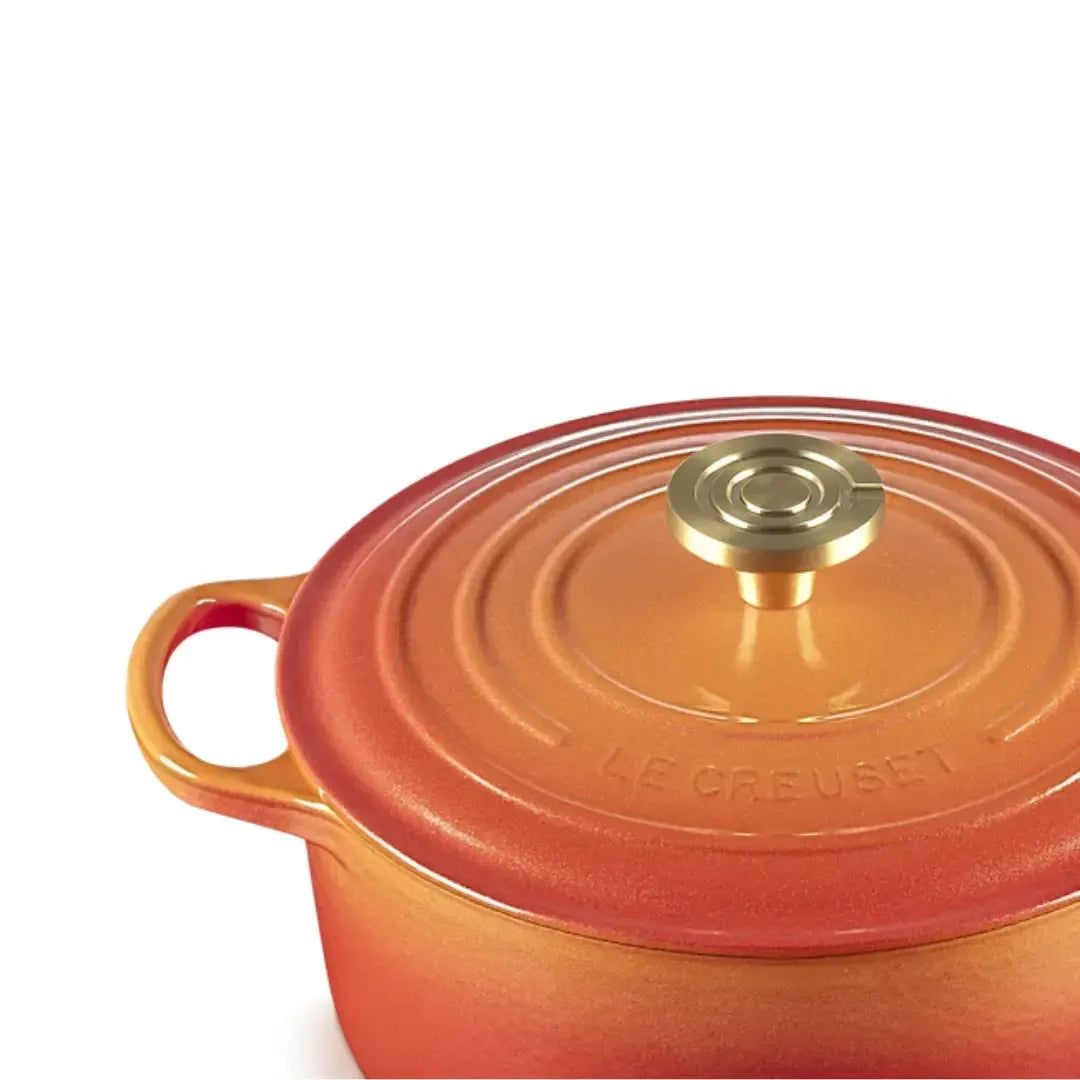 Panela Le Creuset Redonda Signature Flamme Dorée com Pegador Dourado 2,4L 20cm