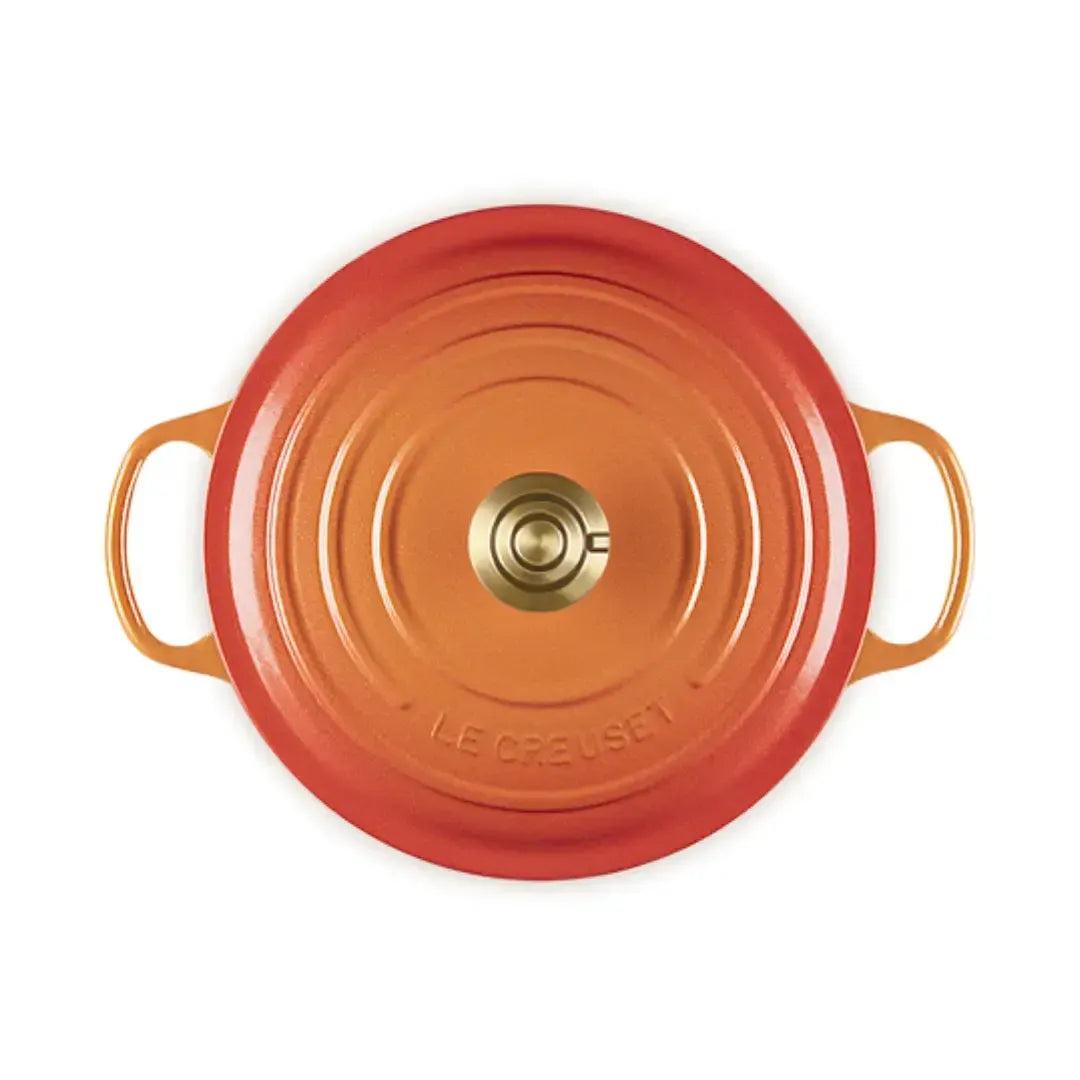 Panela Le Creuset Redonda Signature Flamme Dorée com Pegador Dourado 6,7L 28cm