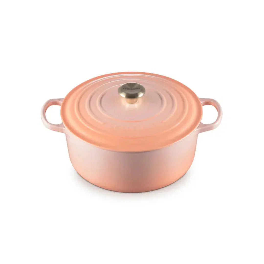 Panela Le Creuset Redonda Signature Peche com Pegador Dourado 2,4L 20cm