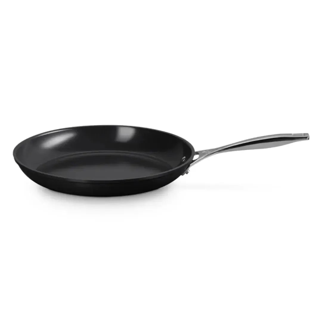 Frigideira Rasa Antiaderente 24cm ENSC Le Creuset