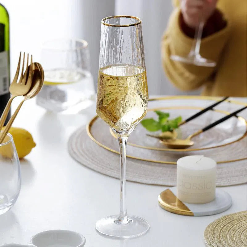 Jogo 2 Taças para Champagne Vidro Cristalino Borda Dourada Taj 300ml