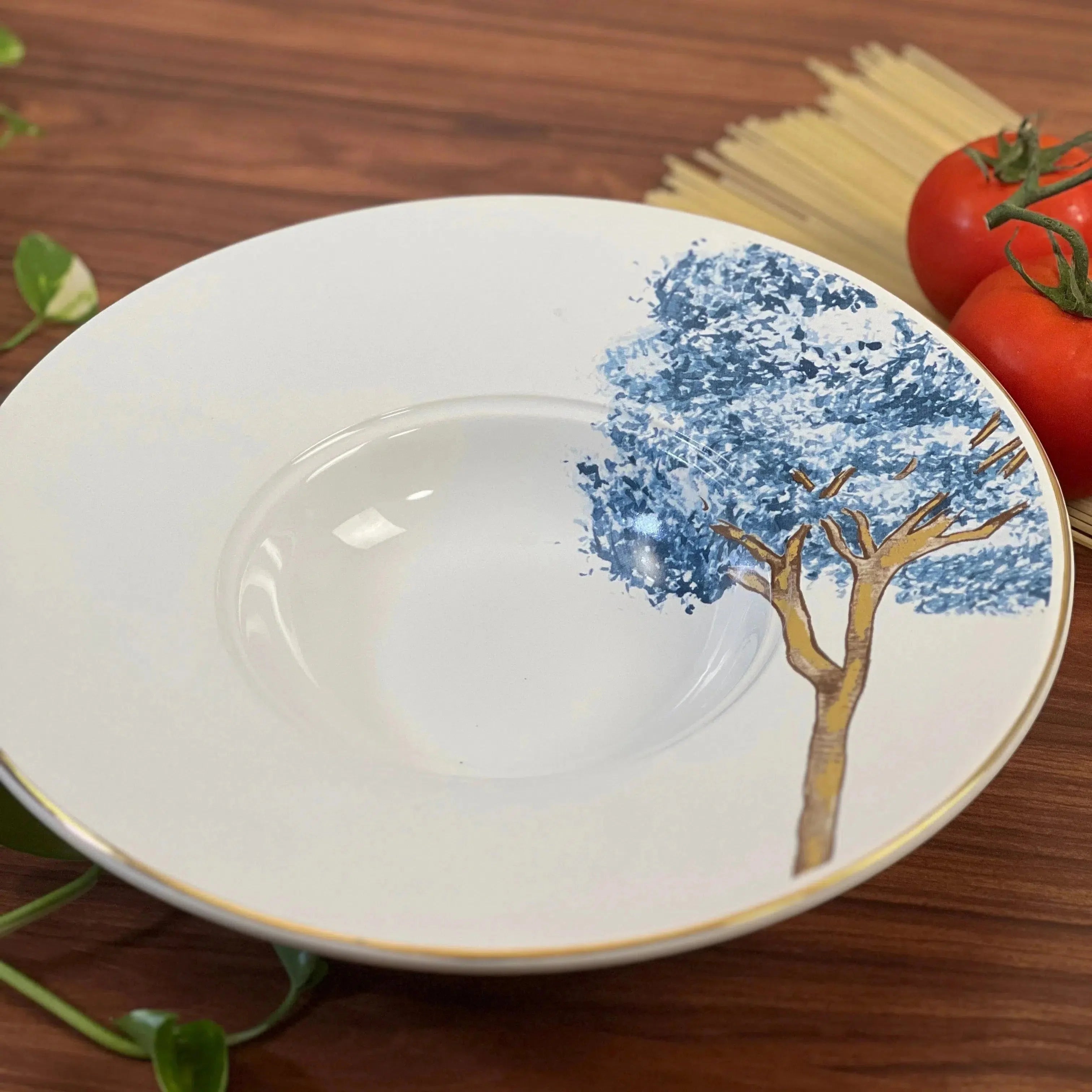Prato para Risoto Cerâmica Ypê Azul com Filete de Ouro 28cm Scalla